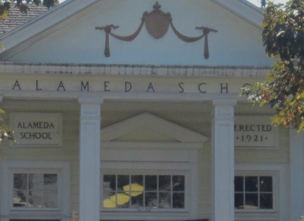 2022 Alameda 90's Prom Auction